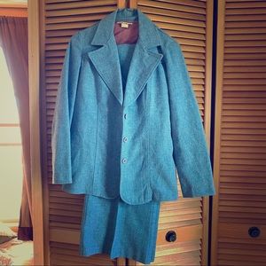 1970’s vintage blue tailored women’s suit Garland